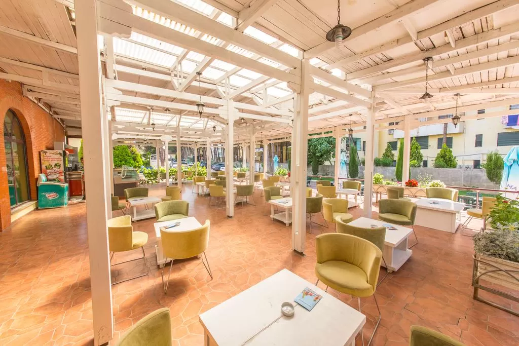 Kolaveri Resort - dining room-1.jpg